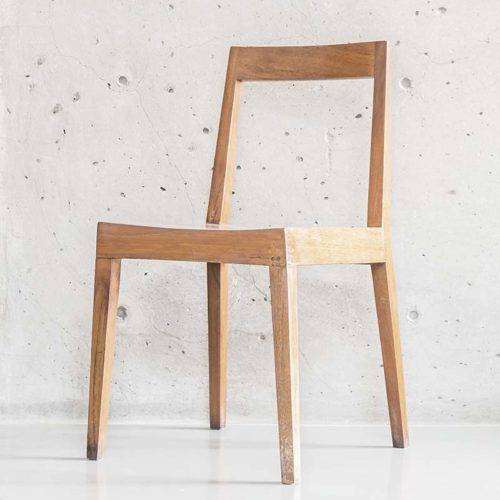 product 1 500x500 - صندلی فلزی سفید